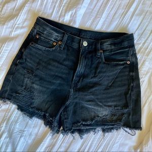 American Eagle 90’s boyfriend denim short